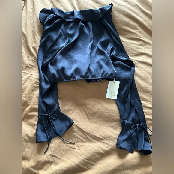 Wilfred Black Ruffle Blouse - Picture 6 of 7